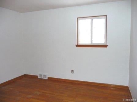 24666 Roxana Avenue Eastpointe, MI 48021 - Photo 7 of 13 Bedroom
