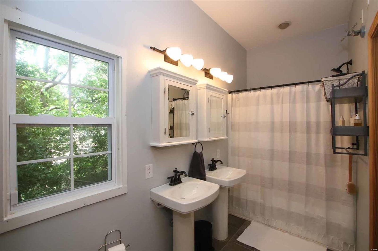 710 George Street Alton, IL 62002 - Photo 15 of 32 Gallery Image 15