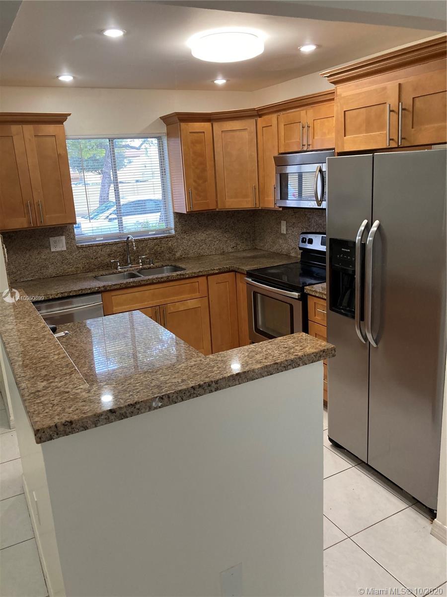 3321 Raleigh Street, Unit 3D Hollywood, FL 33021 - Photo 4 of 11