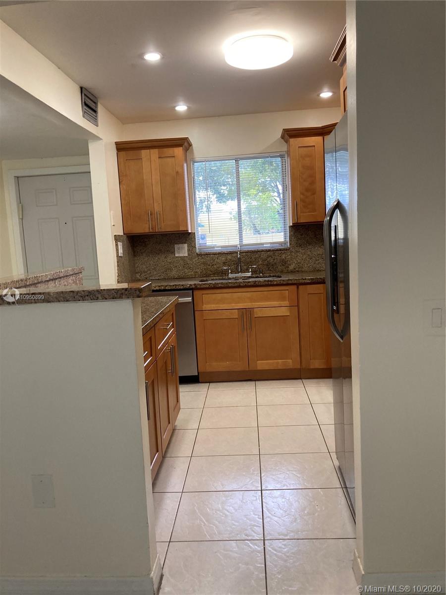 3321 Raleigh Street, Unit 3D Hollywood, FL 33021 - Photo 5 of 11