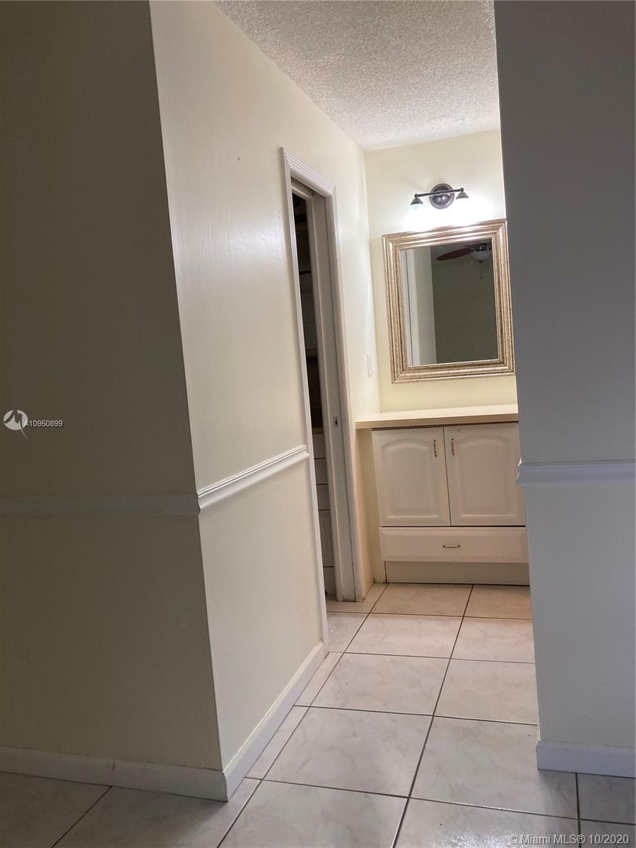 3321 Raleigh Street, Unit 3D Hollywood, FL 33021 - Photo 6 of 11