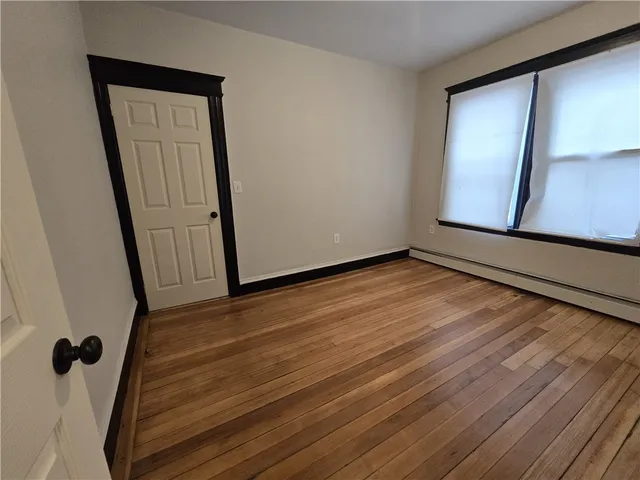 $1,950 | 239 Washington Avenue, Providence, RI 02905