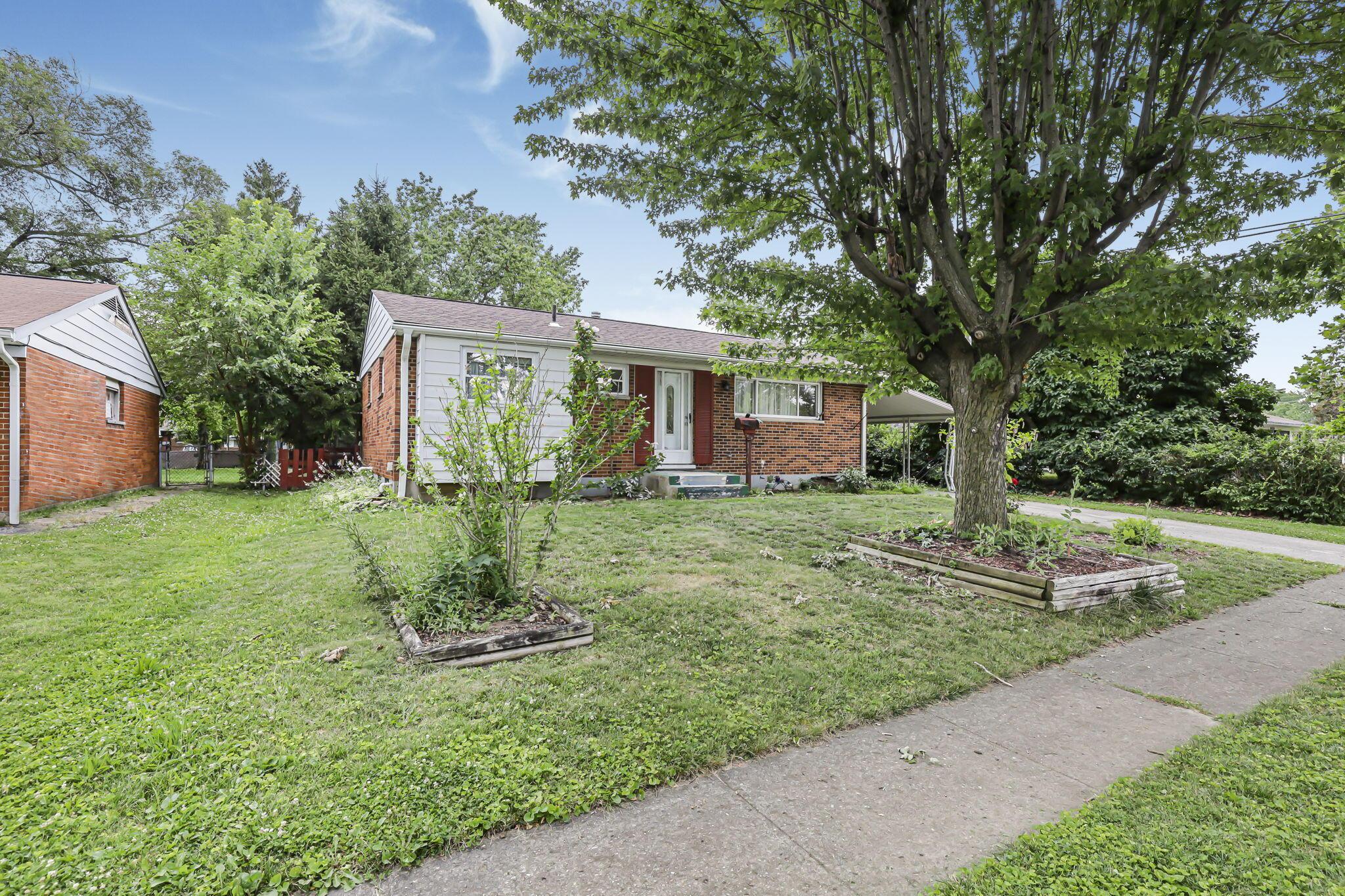 1284 Striebel Road Columbus, OH 43227 - Photo 3 of 30 5-web-or-mls-IMG_4494