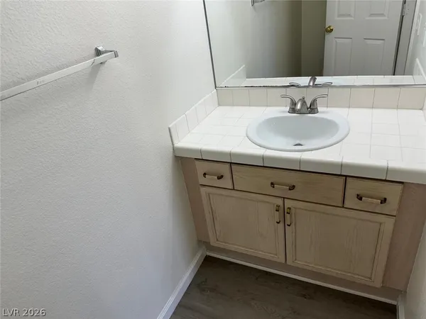 $2,850 | 4662 Hoeker Way, Las Vegas, NV 89147