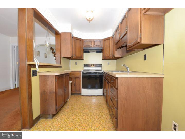 438 Rively Avenue Collingdale, PA 19023 - Photo 4 of 11 Gallery Image 4
