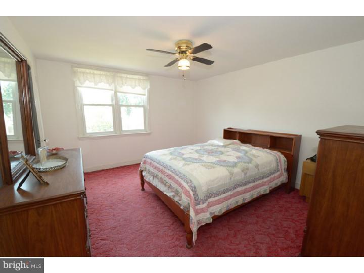 438 Rively Avenue Collingdale, PA 19023 - Photo 6 of 11 Gallery Image 6