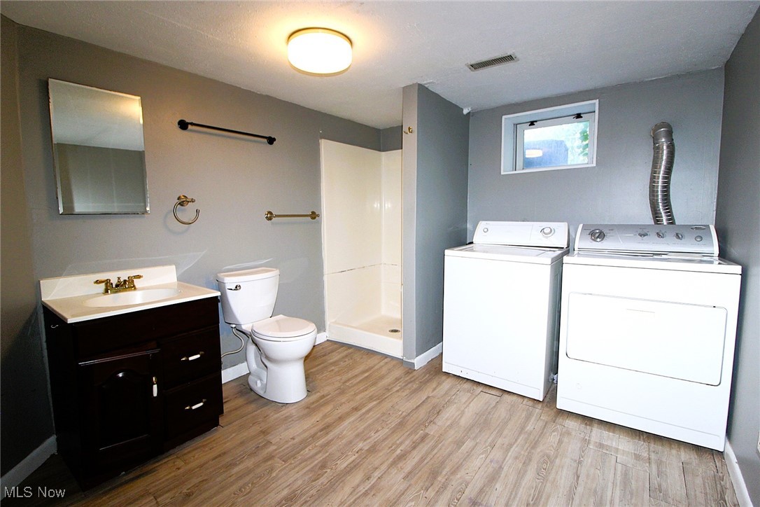 3603 Kent Road Stow, OH 44224 - Photo 20 of 40 Unit #1 Full Bath & Laundry area
