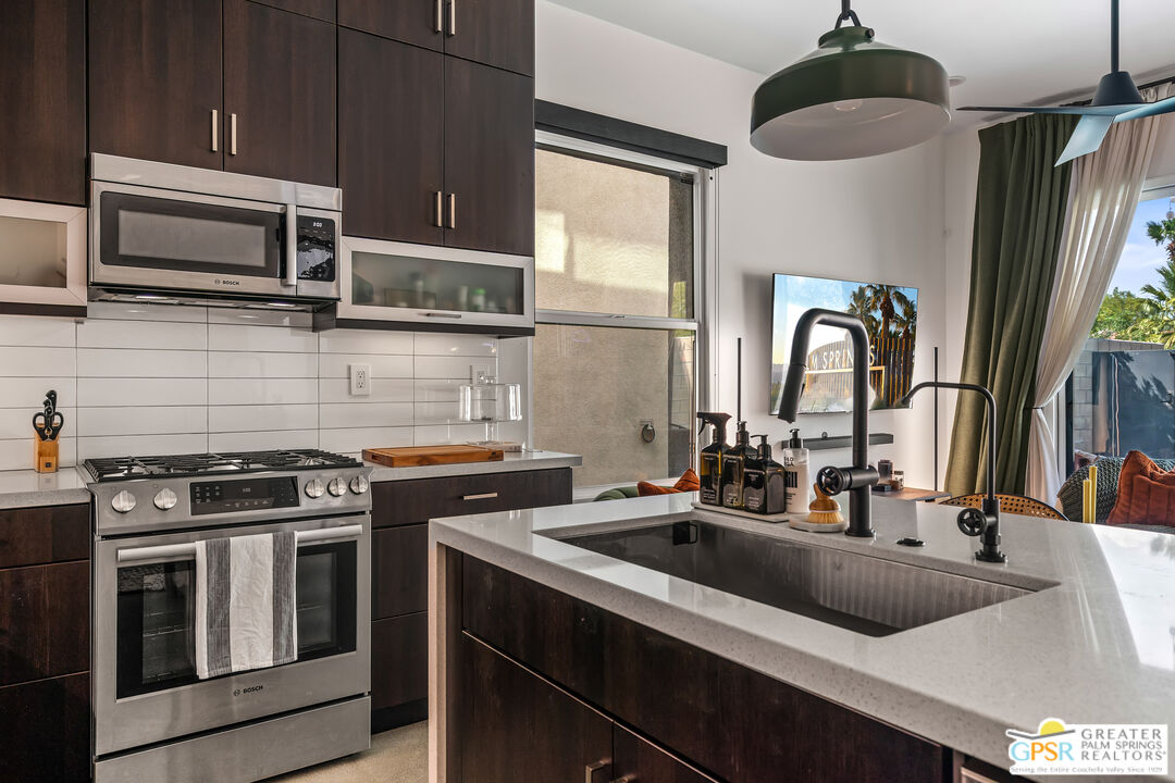 482 Paragon Loop Palm Springs, CA 92262 - Photo 18 of 43