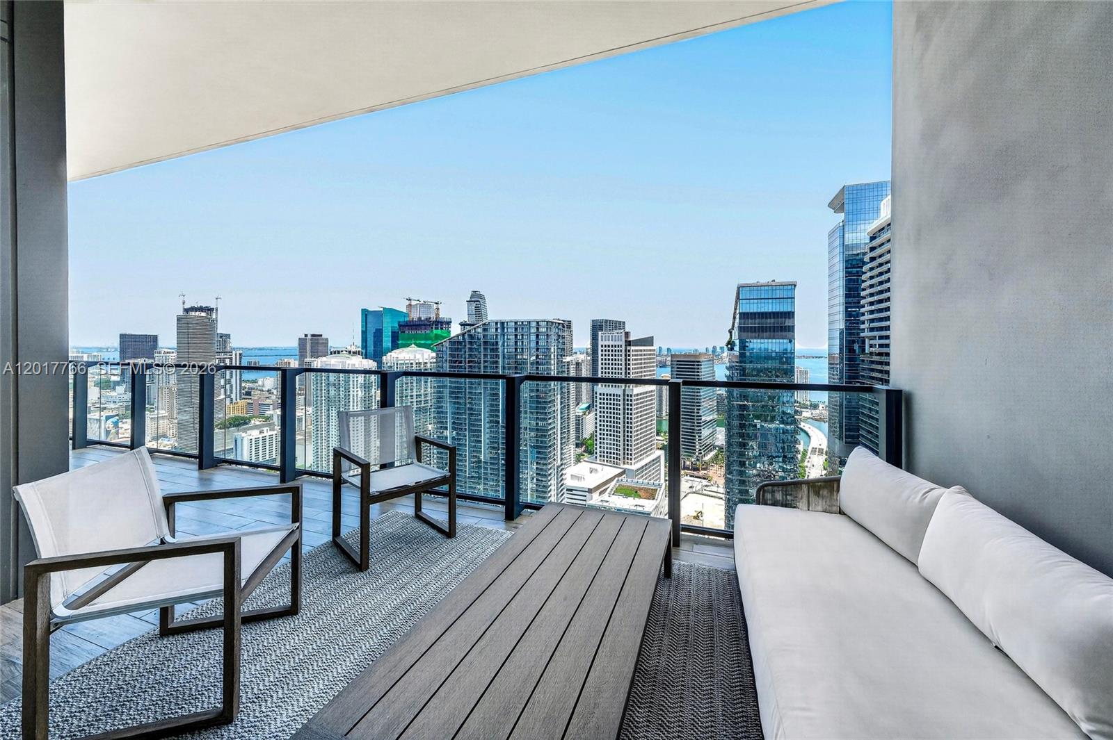 88 Southwest 7th Street, Unit PH4202 Miami, FL 33130 - Photo 49 of 88