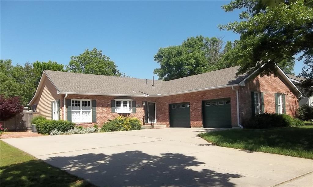 921 South Denman Avenue Chanute, KS 66720 - Photo 2 of 45