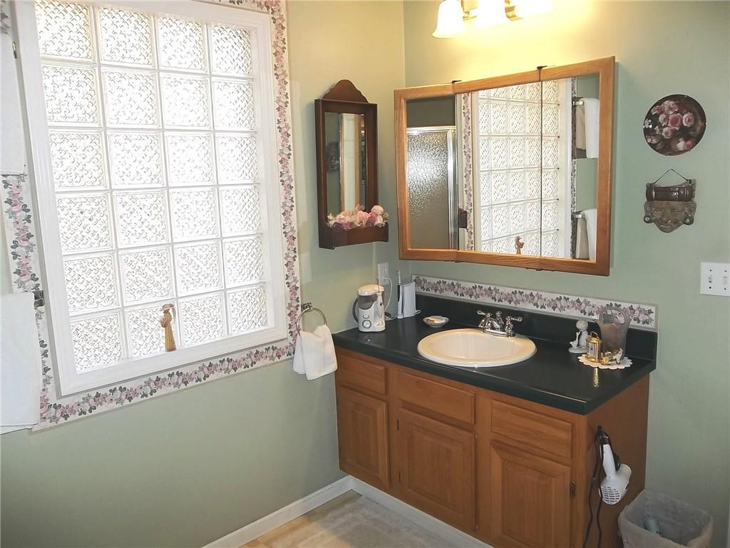 921 South Denman Avenue Chanute, KS 66720 - Photo 31 of 45