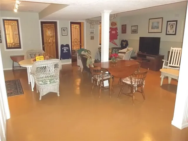 $325,000 | 921 South Denman Avenue, Chanute, KS 66720