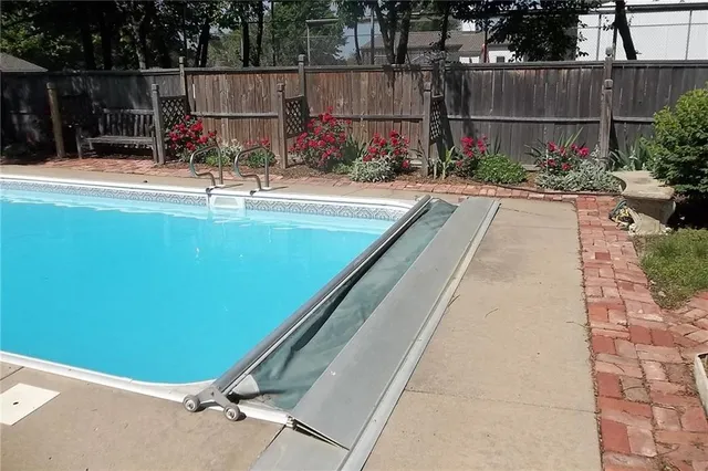 $325,000 | 921 South Denman Avenue, Chanute, KS 66720