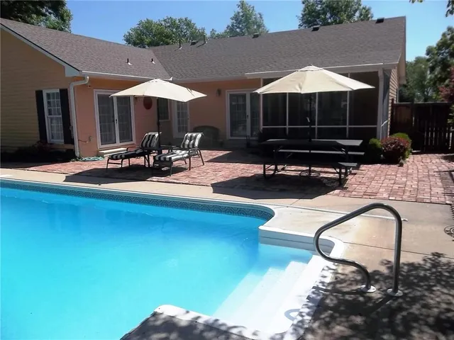 $325,000 | 921 South Denman Avenue, Chanute, KS 66720