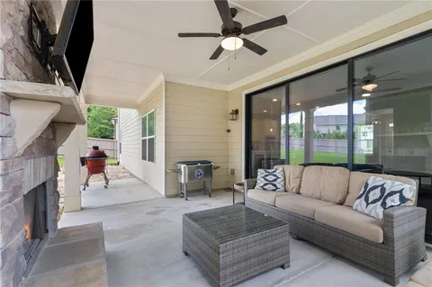 $699,900 | 2453 Oxenwood Drive Southwest, Marietta, GA 30064