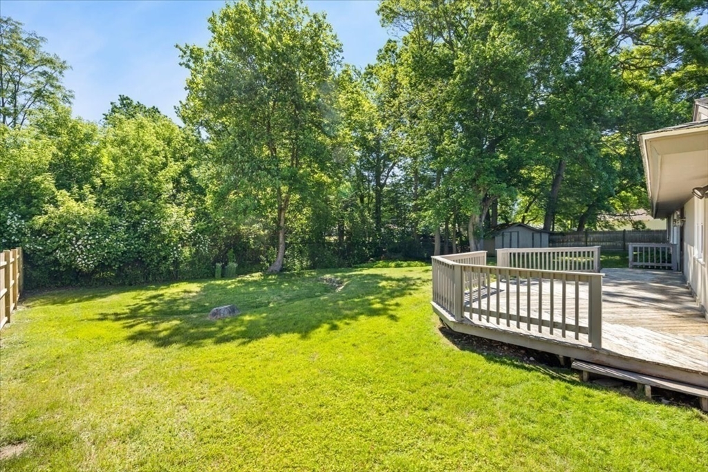27 Nadine Road Brockton, MA 02302 - Photo 9 of 42