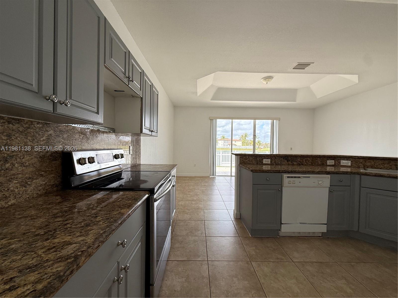 4045 Northeast 15th Street Homestead, FL 33033 - Photo 17 of 46