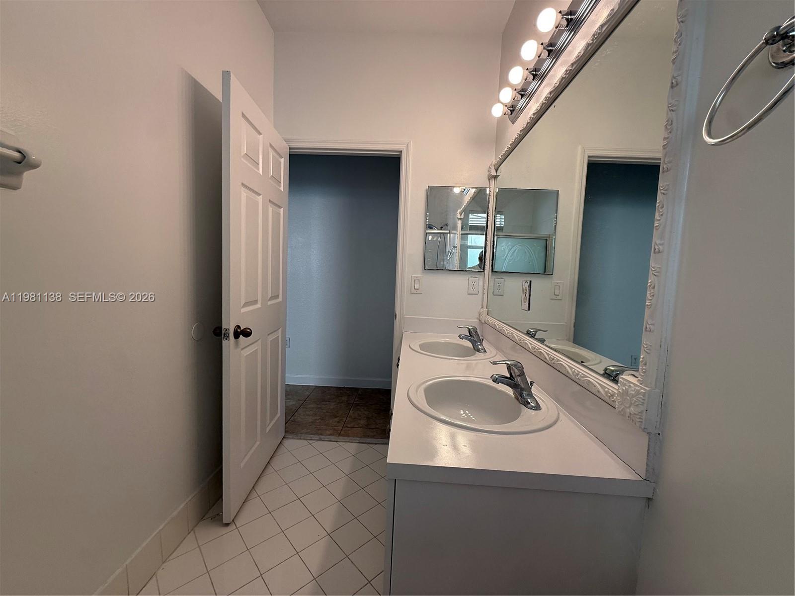 4045 Northeast 15th Street Homestead, FL 33033 - Photo 38 of 46