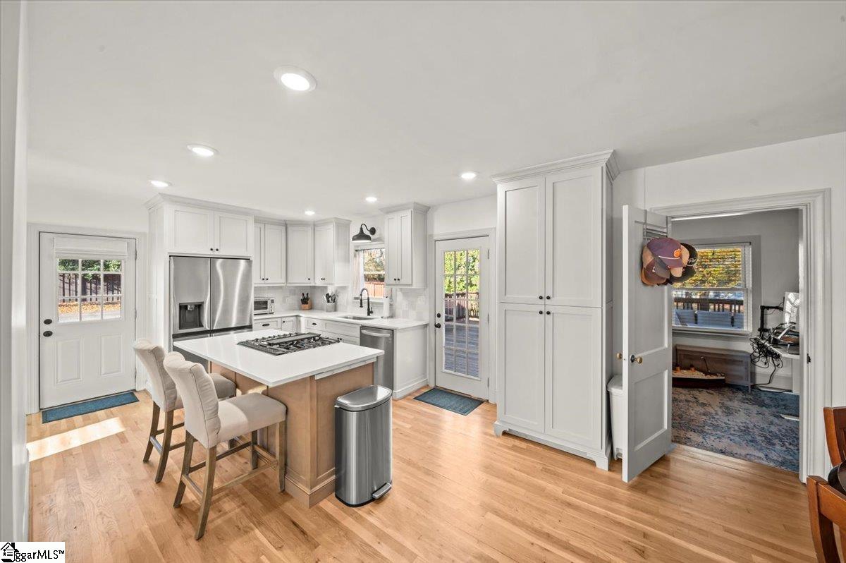 2019 East North Street Greenville, SC 29607 - Photo 11 of 36