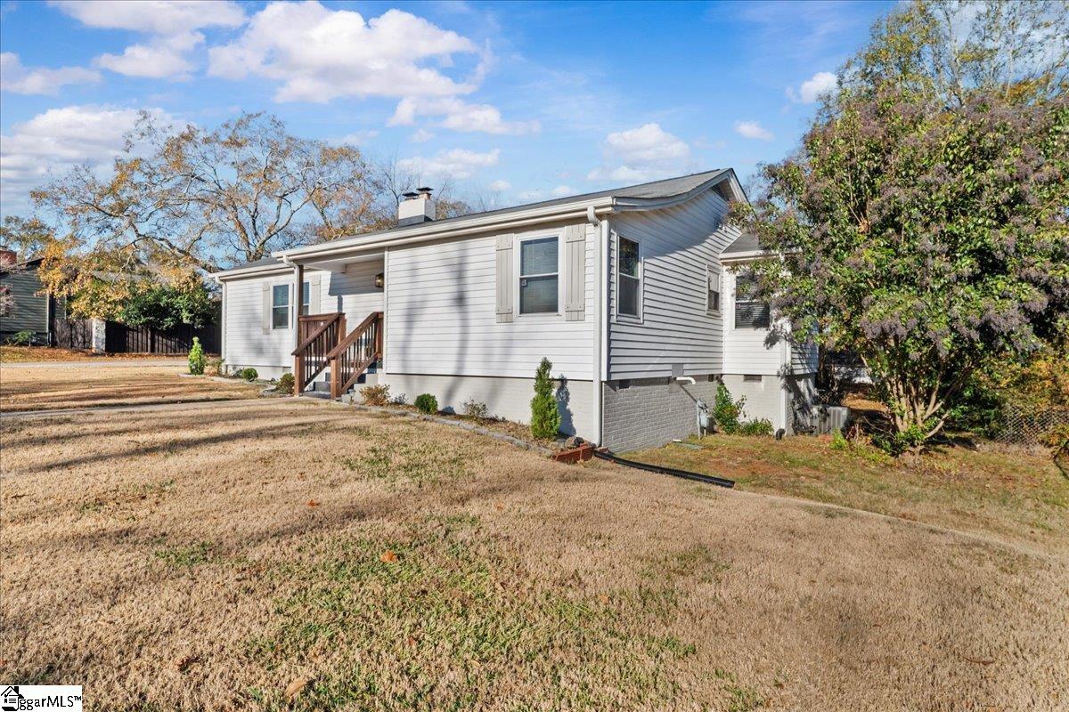 2019 East North Street Greenville, SC 29607 - Photo 3 of 36