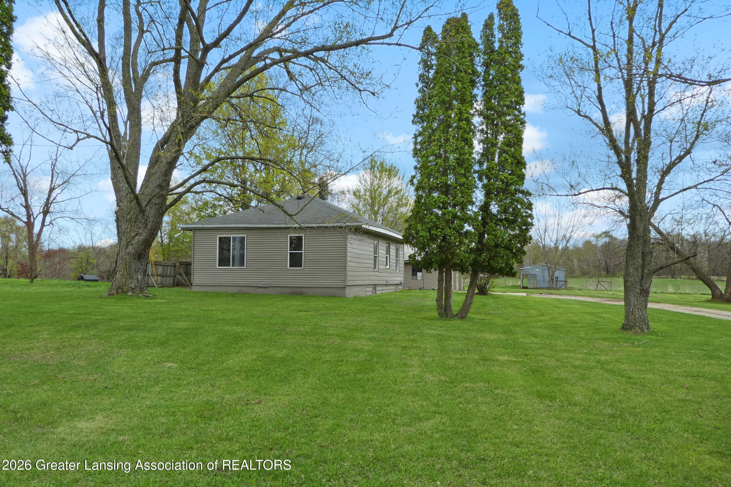 2881 Devine Road Nashville, MI 49073 - Photo 41 of 42 Front and Side