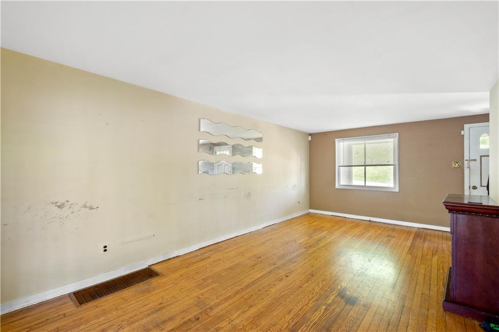 1140 Jacks Run Road North Versailles, PA 15137 - Photo 5 of 25 Gallery Image 5