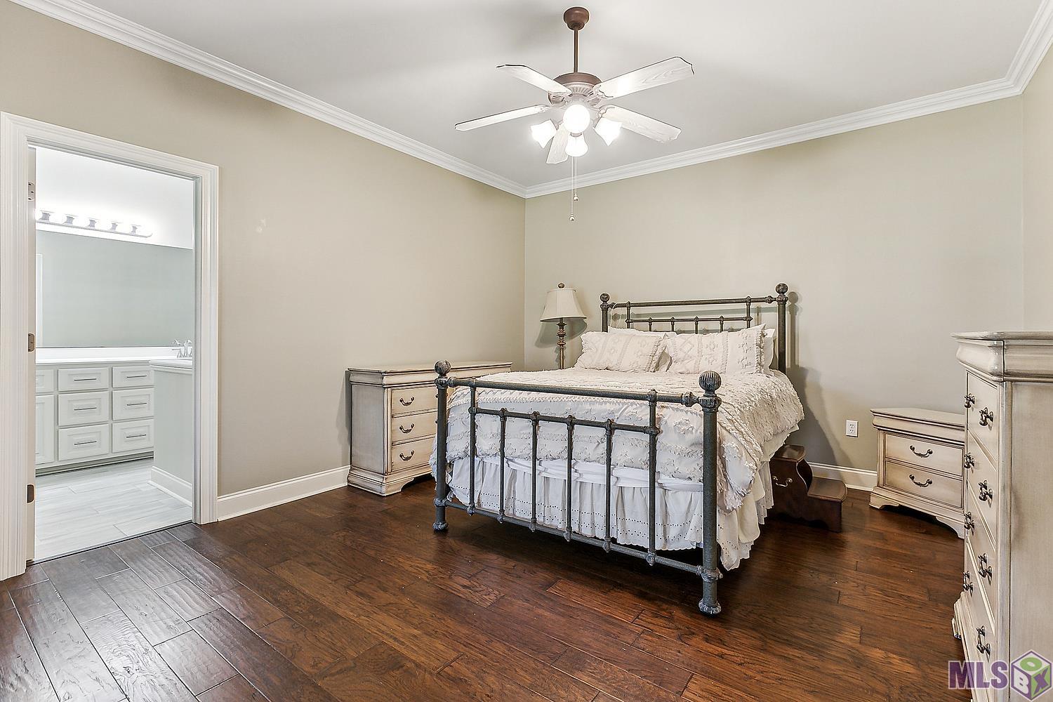 2333 Shadowbrook Drive Baton Rouge, LA 70816 - Photo 5 of 14 PRIMARY BEDROOM