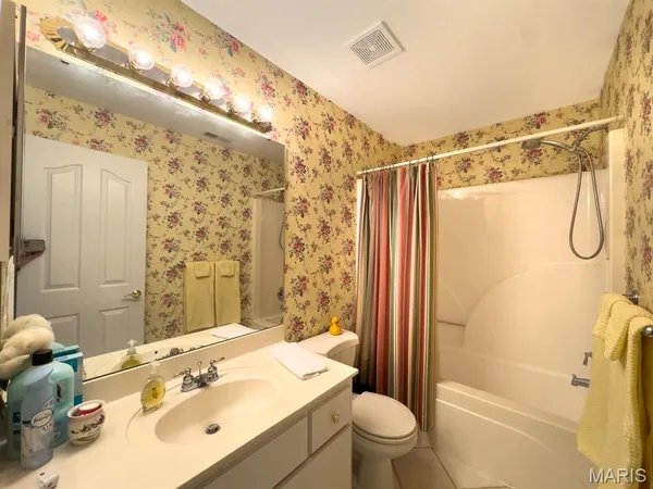 $282,000 | 16 Village At 4, Unit B, Cuba, MO 65453