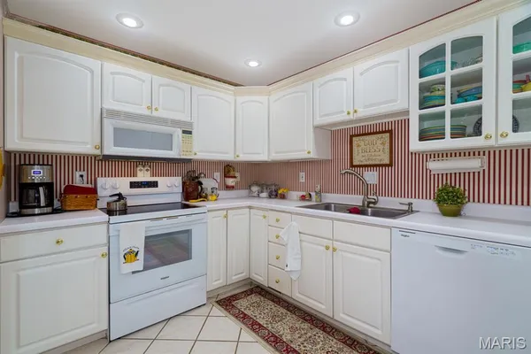$279,000 | 16 Village At 4, Unit B, Cuba, MO 65453