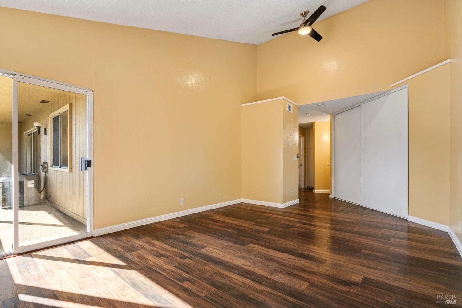 1370 Townview Avenue, Unit 305 Santa Rosa, CA 95405 - Photo 9 of 18