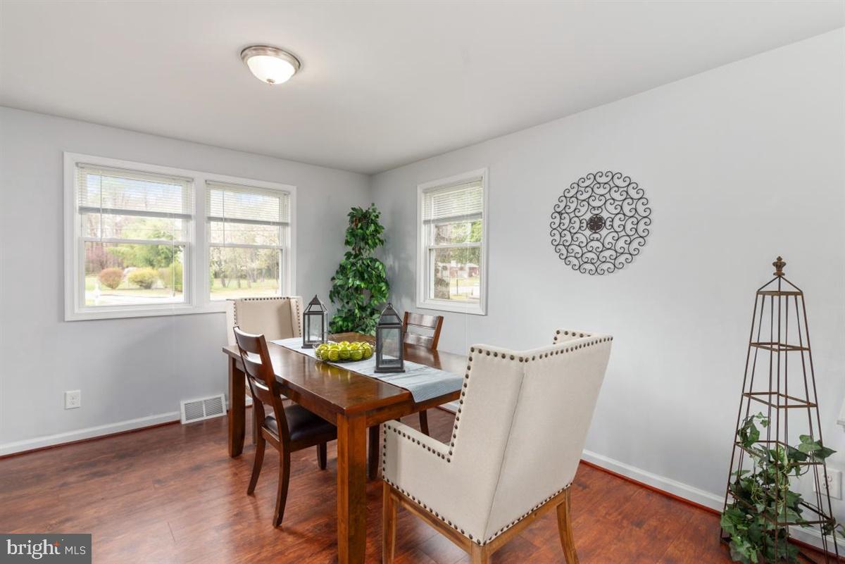211 Brookfield Road Pasadena, MD 21122 - Photo 8 of 30