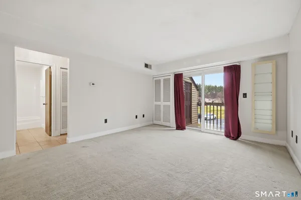 $245,000 | 1106 Twin Circle Drive, Unit 1106, South Windsor, CT 06074