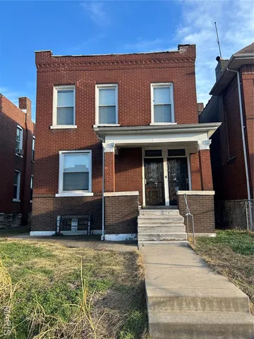 $42,000 | 4210 Holly Avenue, St. Louis, MO 63115