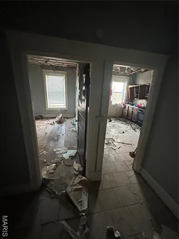 $42,000 | 4210 Holly Avenue, St. Louis, MO 63115