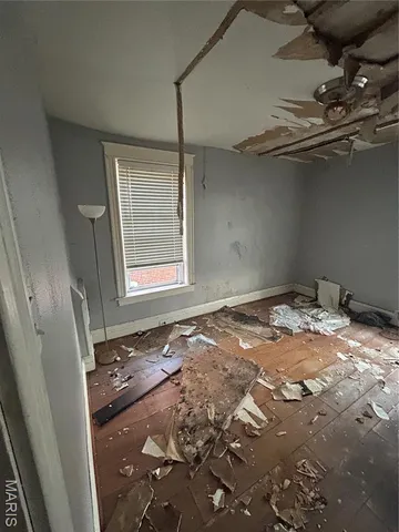 $42,000 | 4210 Holly Avenue, St. Louis, MO 63115