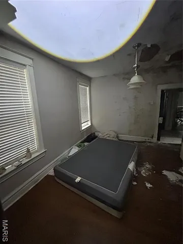 $42,000 | 4210 Holly Avenue, St. Louis, MO 63115