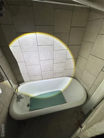 $42,000 | 4210 Holly Avenue, St. Louis, MO 63115