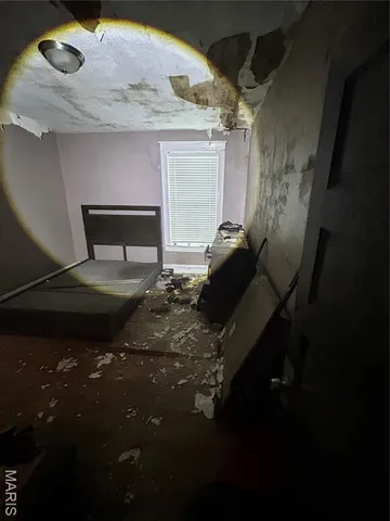 $42,000 | 4210 Holly Avenue, St. Louis, MO 63115