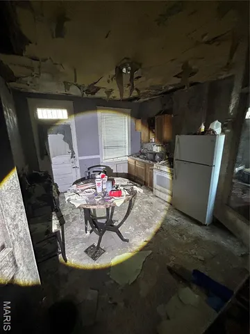 $42,000 | 4210 Holly Avenue, St. Louis, MO 63115