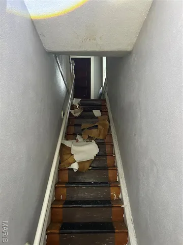 $42,000 | 4210 Holly Avenue, St. Louis, MO 63115