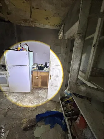 $42,000 | 4210 Holly Avenue, St. Louis, MO 63115