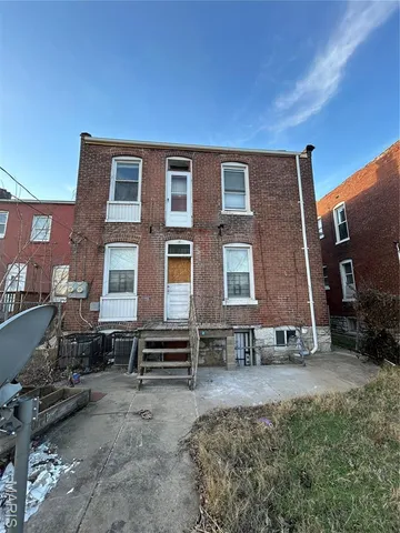$42,000 | 4210 Holly Avenue, St. Louis, MO 63115