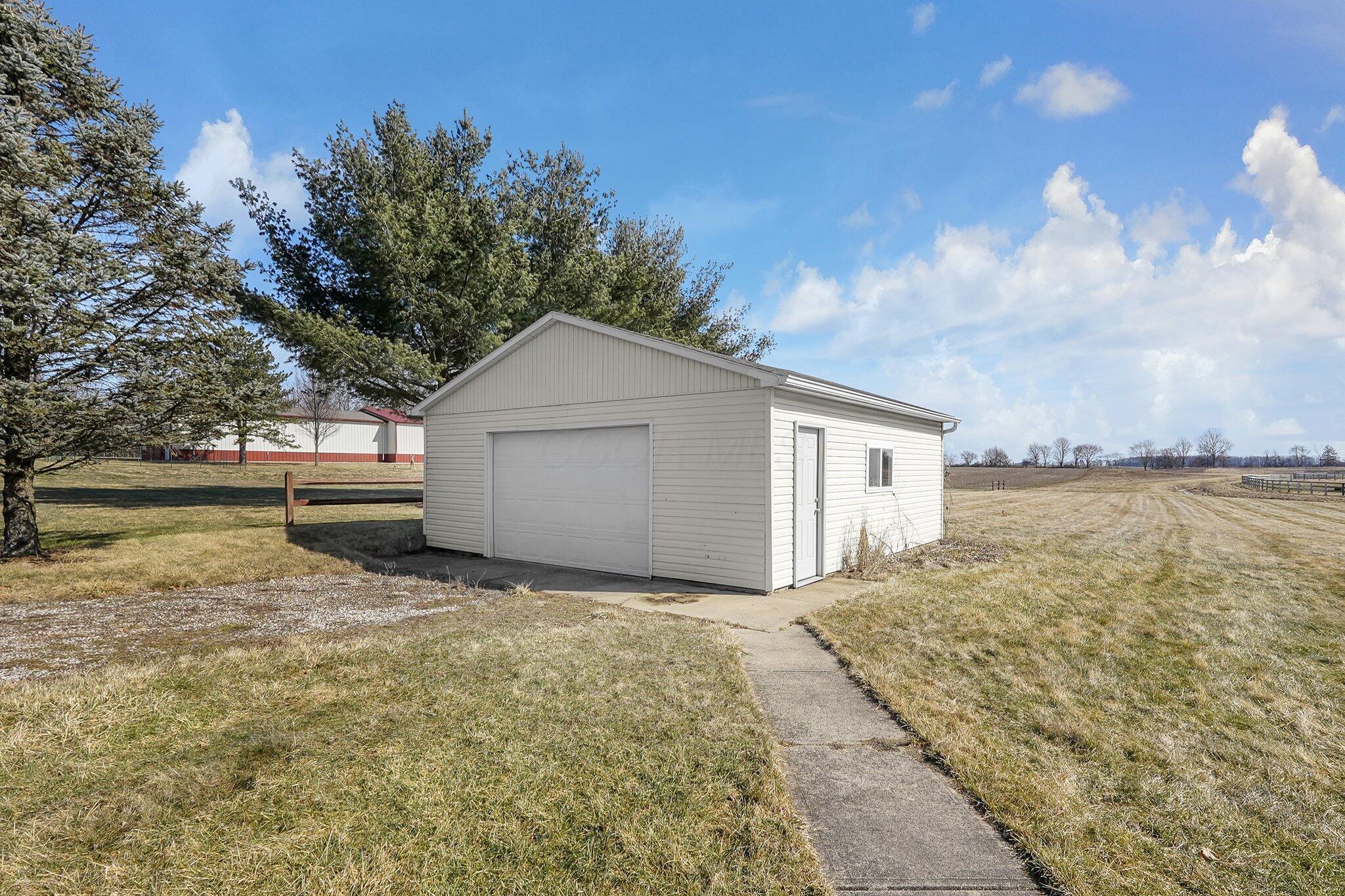 626 North County Line Road Johnstown, OH 43031 - Photo 35 of 46 35-web-or-mls-626-n-county-line-rd