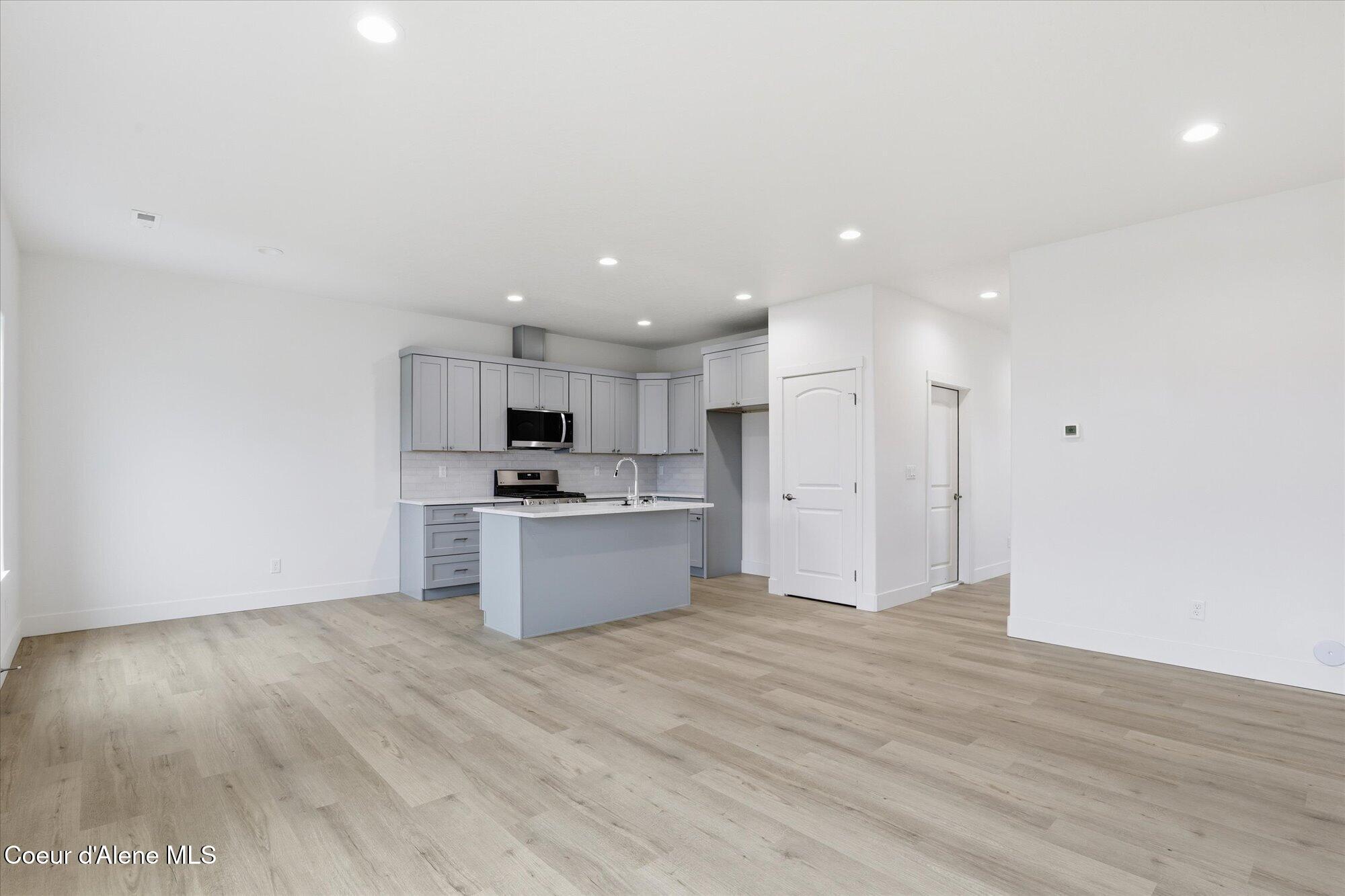 685 North Creative Post Falls, ID 83854 - Photo 5 of 23 Great Room