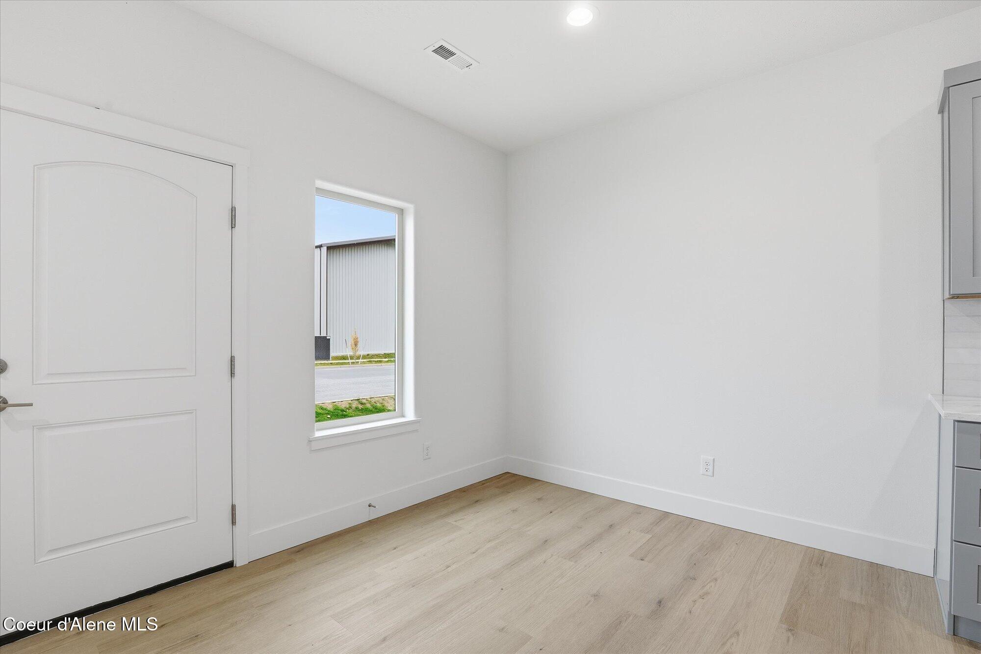 685 North Creative Post Falls, ID 83854 - Photo 8 of 23 Dining Area