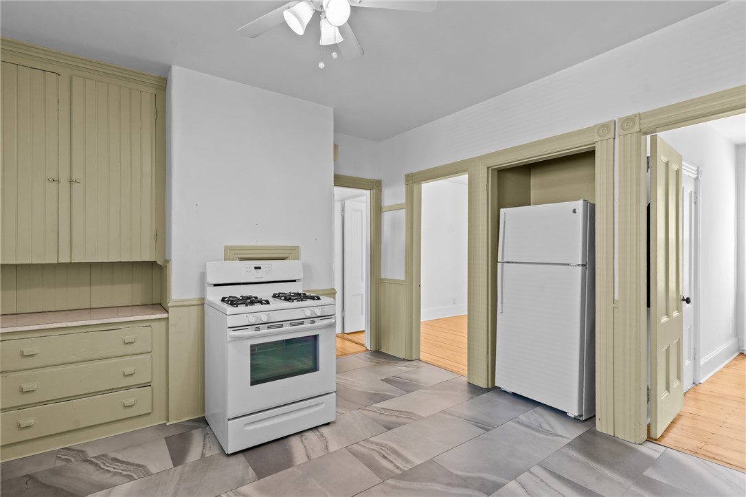 16 Ruggles Street Providence, RI 02908 - Photo 2 of 32