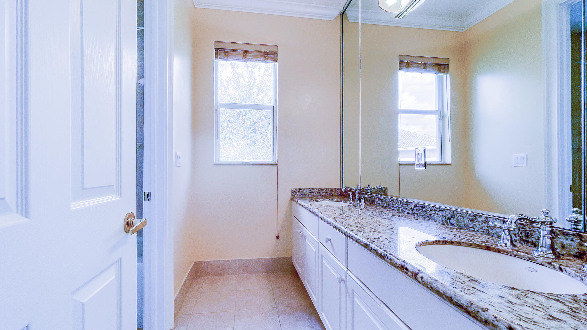 181 Bella Vista Way Royal Palm Beach, FL 33411 - Photo 26 of 34 bath2