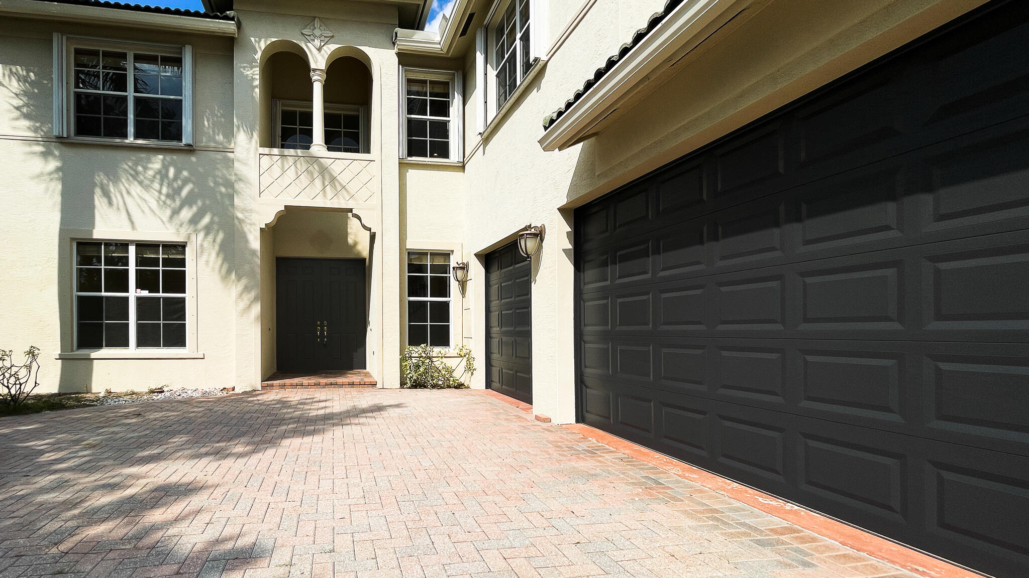 181 Bella Vista Way Royal Palm Beach, FL 33411 - Photo 3 of 34 front (1)