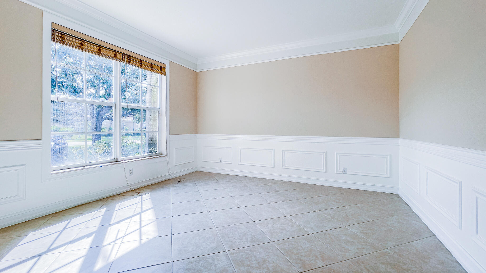 181 Bella Vista Way Royal Palm Beach, FL 33411 - Photo 9 of 34 dining (2)