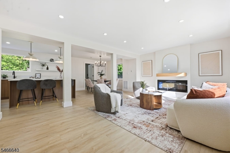 23 Buckingham Road West Orange, NJ 07052 - Photo 4 of 28 Gallery Image 4